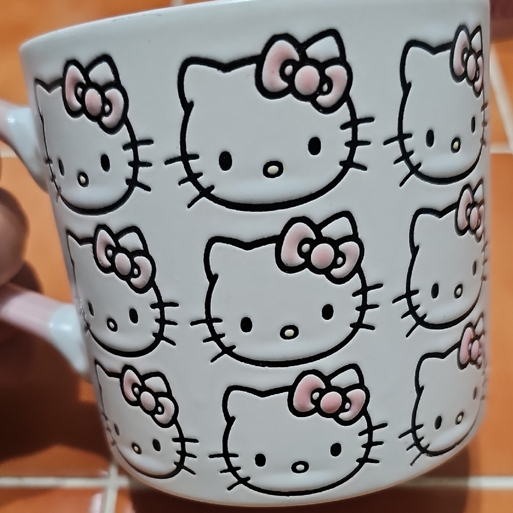Hello Kitty Pink and White Patterned Mug